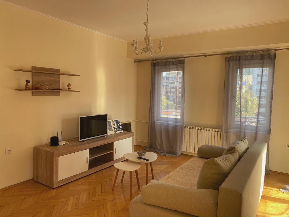 M&C Central Apartment Скопие Екстериор снимка