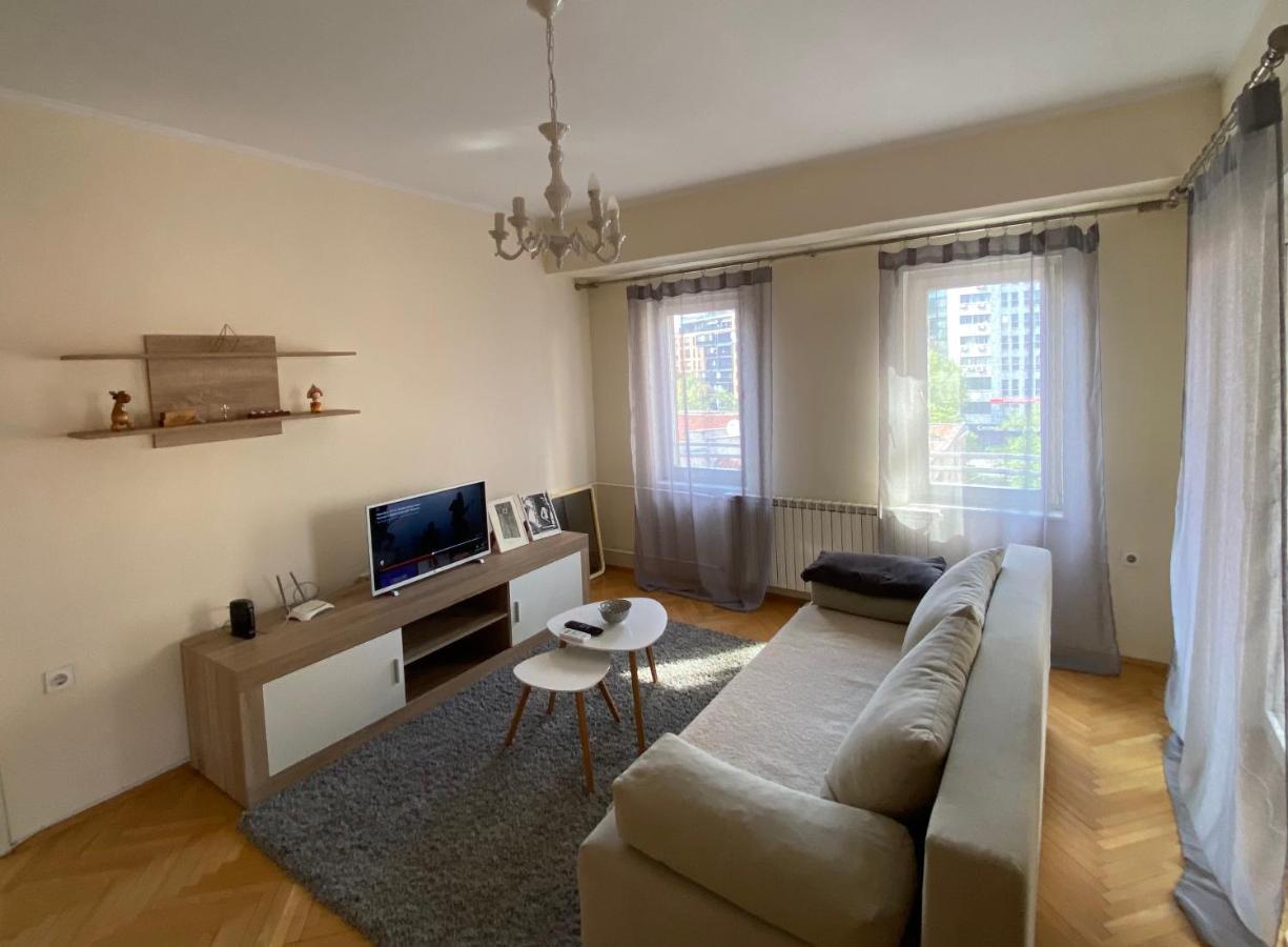 M&C Central Apartment Скопие Екстериор снимка